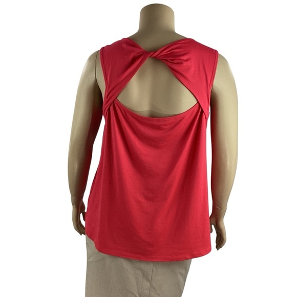 Marika Geranium Back-Cutout Twist Scoop Neck Tank 1X - Picture 5 of 7